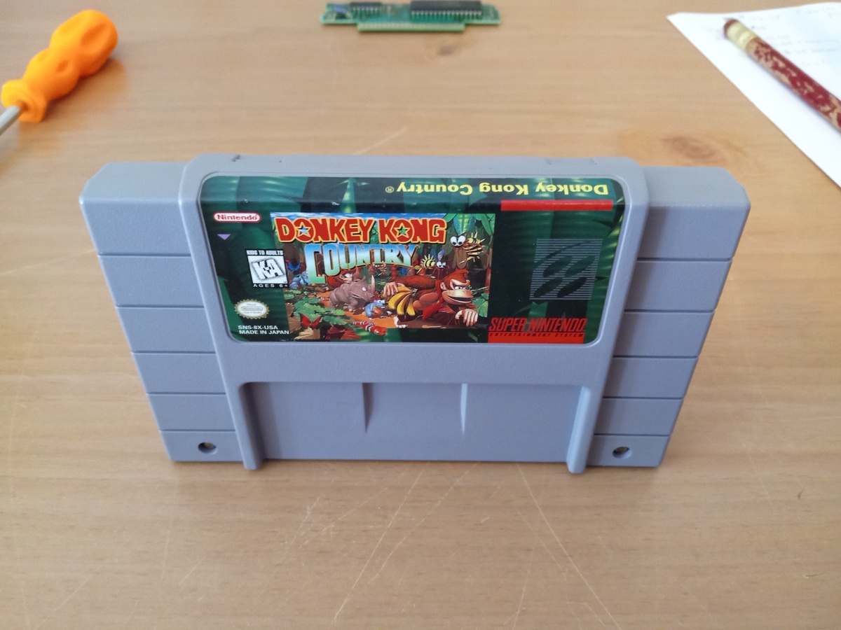 donkey_kong_country_label_front.jpg